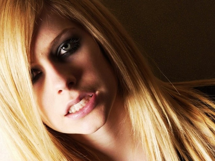 avril-lavigne-254725l - Avril Lavigne