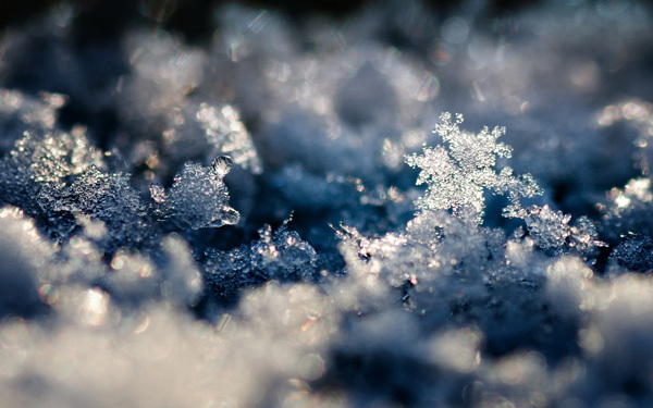 Snow-Crystal-Landscape - Iarna