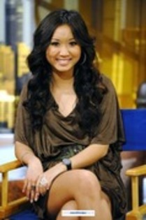 19806996_LMRFDLICQ - brenda song