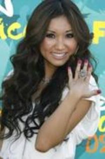 SXYKFPUUIGXTBSYZPEX - brenda song