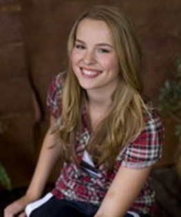 35478591_MTIZJPQKV - bridgit mendler