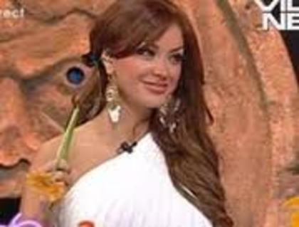 images (2) - poze BIANCA Dragusanu