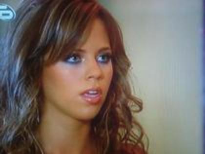 11061394_FFWFJOXNE - Ximena Duque