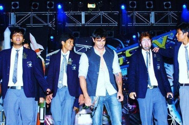 69074_124449024280346_100001457461970_150652_3652483_n