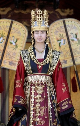 11179813_AGQGHVEQW - Queen Seon Deok - SILLA