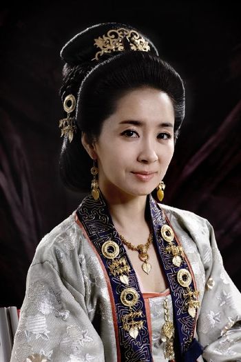 seonduk-yoonyooseon - Queen Seon Deok - SILLA