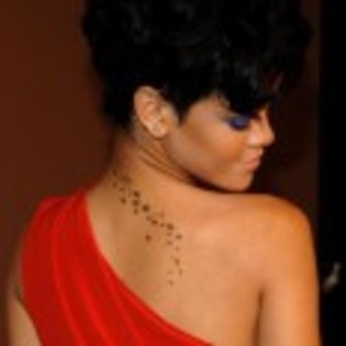 Rihanna_1231372204_0 - rihanna