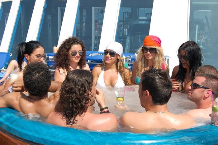 269943_212774095434502_201651989880046_701972_1894528_n