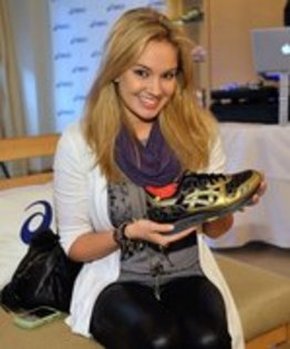 12674841_IQTOCOTRW - Tiffany Thornton