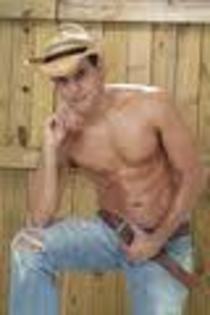 images (36) - Pablo Azar