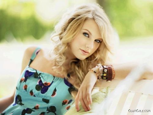 Taylor Swift:]