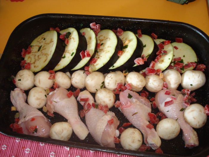 PUI CU LEGUME LA CUPTOR