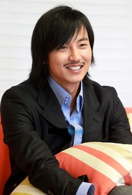 nam-gil-kim-163493l-poza - Kim Nam Gil