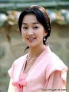 HaJiWon (Tiitoare de rang II)