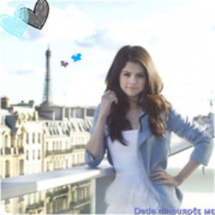 Stii ca noi suntem cele mai bogate din oraaas!Poate sa te denunte la politie ca ai furat!Si pe mama 