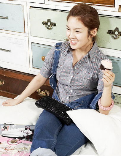 Venus Kim Hyo Yeon, member of South Korean girl group Girls Generation (5)