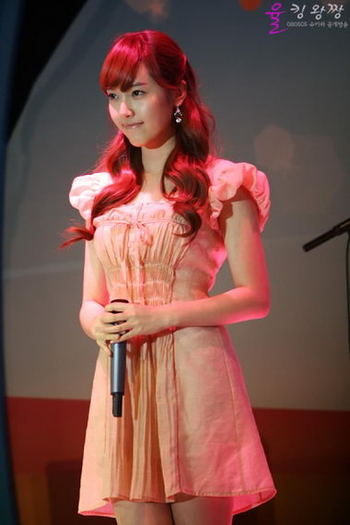 Jessica Jung Soo Yeon, member of Girls Generation (18)
