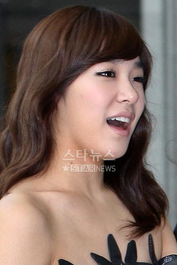 Tiffany Hwang Mi Young, member of Girls Generation (142)