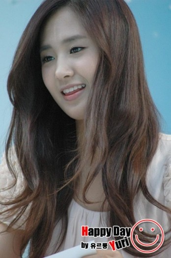 Sweet singer Kwon Yu Ri, member of Girls Generation(SNSD) (81) - Yuri