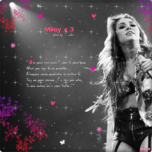 Glittery Of Miley (20)