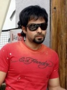 Emraan-Hashmi2 - Razz The Miystery Continues