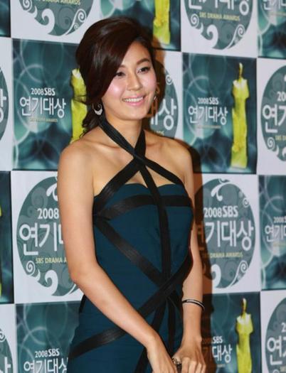 ha-neul-kim-905213l