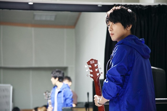 Lee-Shin-Wallpaper-youve-fallen-for-me-heartstrings-24092352-1200-800
