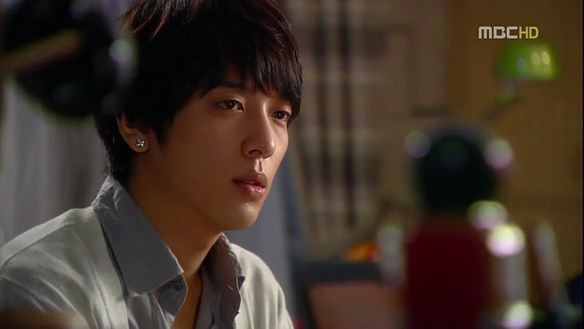 Lee-Shin-youve-fallen-for-me-heartstrings-23655500-584-329