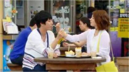 Lee-Shin-Kyu-Won-Ep-11-Museum-date-youve-fallen-for-me-heartstrings-24387490-358-202