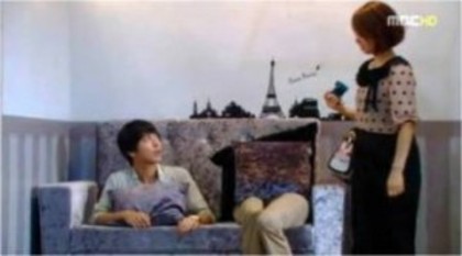 Lee-Shin-Kyu-Won-Ep-11-Museum-date-youve-fallen-for-me-heartstrings-24387498-300-167
