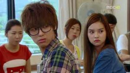 joon-hee-and-hee-joo-youve-fallen-for-me-heartstrings-24227503-300-168