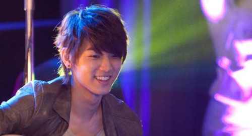 Kang-Min-Hyuk-from-Heartstrings-korean-dramas-24388418-500-271