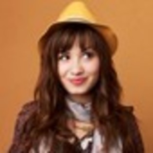 demi-lovato-389118l-thumbnail_gallery - demi lovato