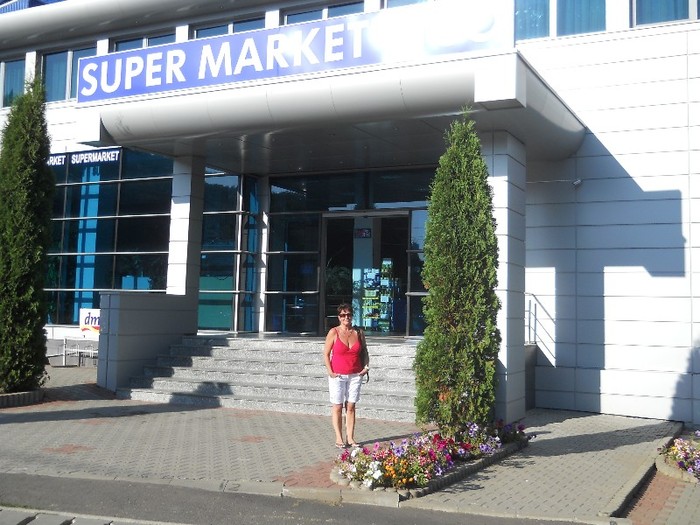 "sufla vântul" prin magazin