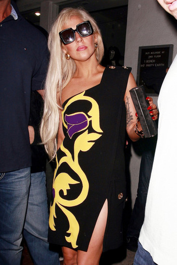 Lady+Gaga+Lady+Gaga+Leaves+Recording+Studio+7q6OY3vwDjFl