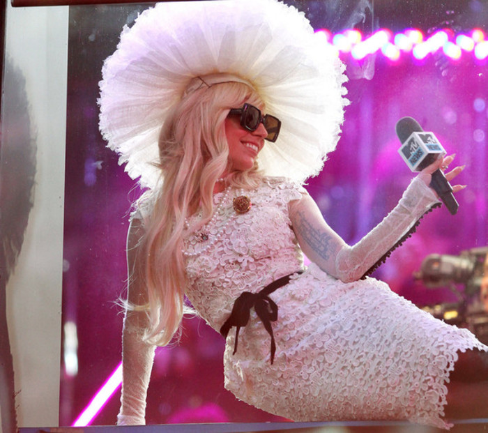 Lady+Gaga+Lady+Gaga+MTV+Studios+NYC+QLqscOZxyc9l - Lady Gaga