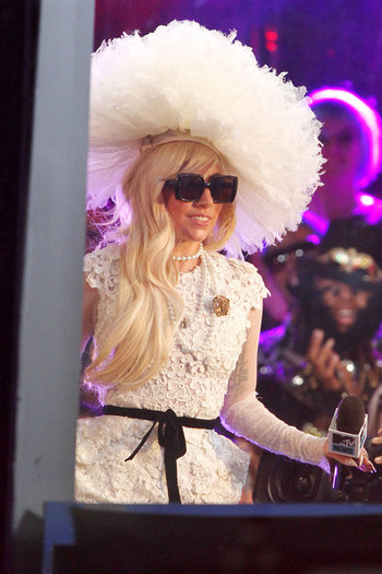Lady+Gaga+Lady+Gaga+MTV+Studios+NYC+V4ndkCLtvTPl - Lady Gaga