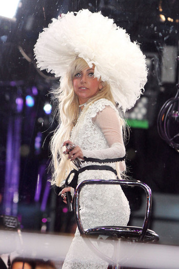 Lady+Gaga+Lady+Gaga+MTV+Studios+NYC+XPLb_6TSCTDl - Lady Gaga