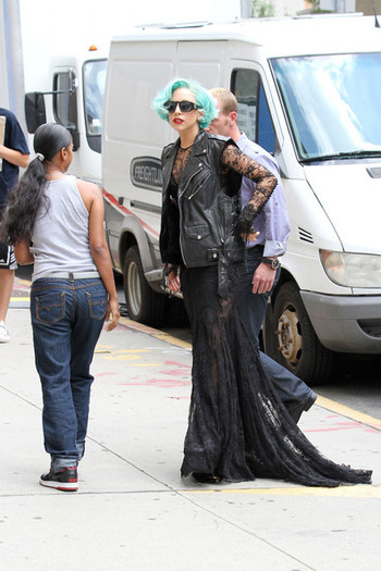 Lady+Gaga+Lady+Gaga+Out+Midtown+Manhattan+s6xaBdaBpJdl
