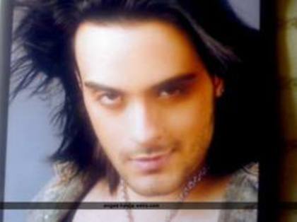 images (2) - Angad poze din tel