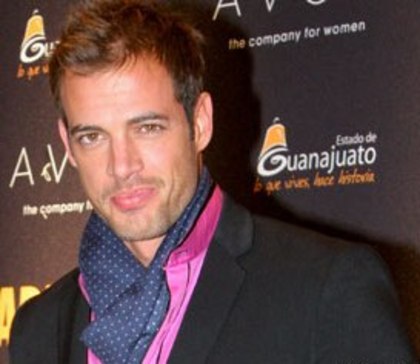 william-levy-adicto