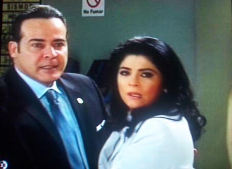 lmd51vw1 - Victoria Ruffo