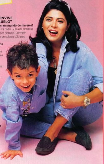 victoriahijo10cc - Victoria Ruffo