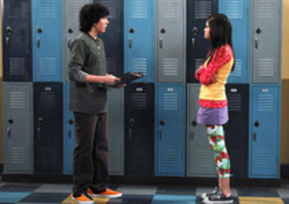 OZBBWBMPOUFTLNQTRHX - Wizards of Waverly Place
