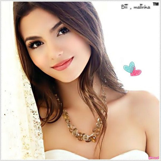 Mai chinuiti-o si voi putin.