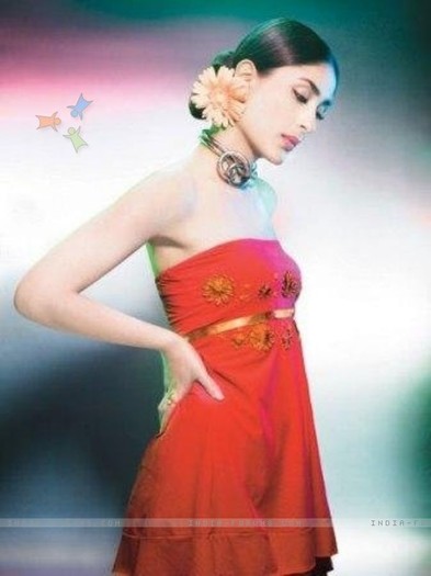 14039-kareena-kapoor-1218