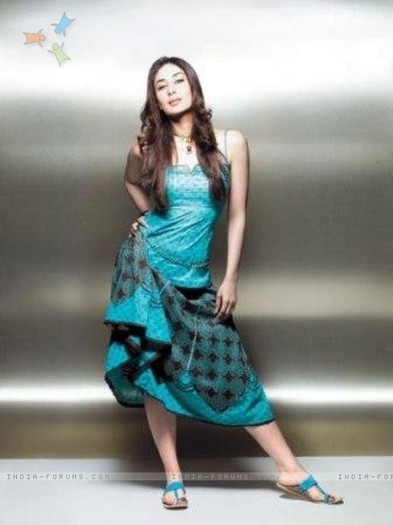14041-kareena-kapoor-1220