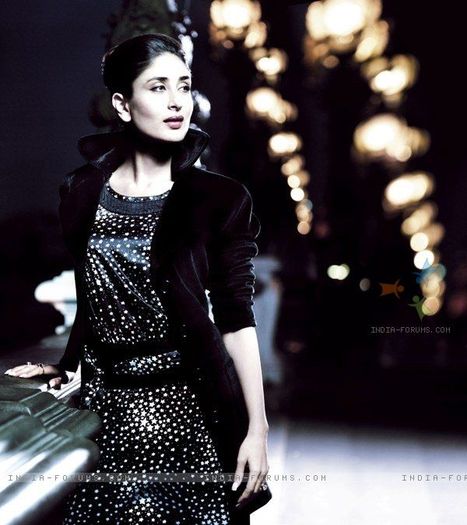 14056-kareena-kapoor-1235