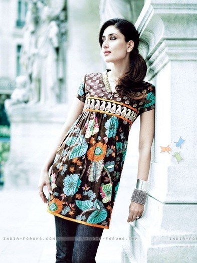 14058-kareena-kapoor-1237