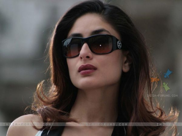 17812-kareena-kapoor
